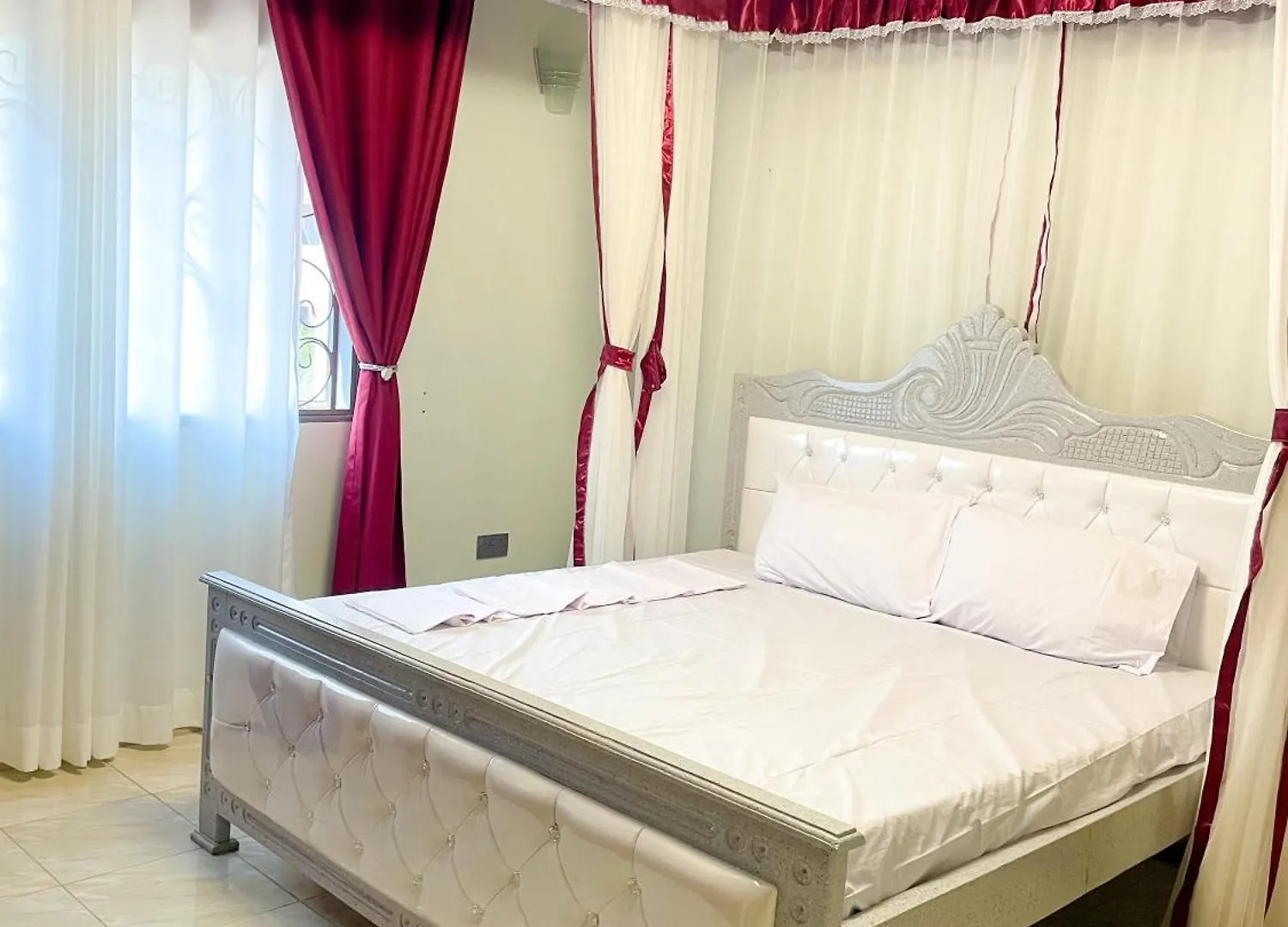 Luxury Two Bedroom Apartment Munyonyo location